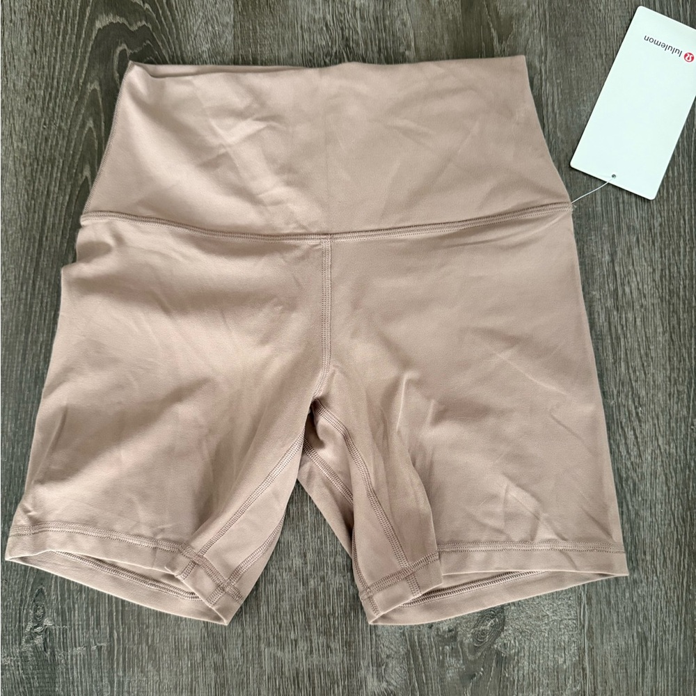 Lululemon align hr short